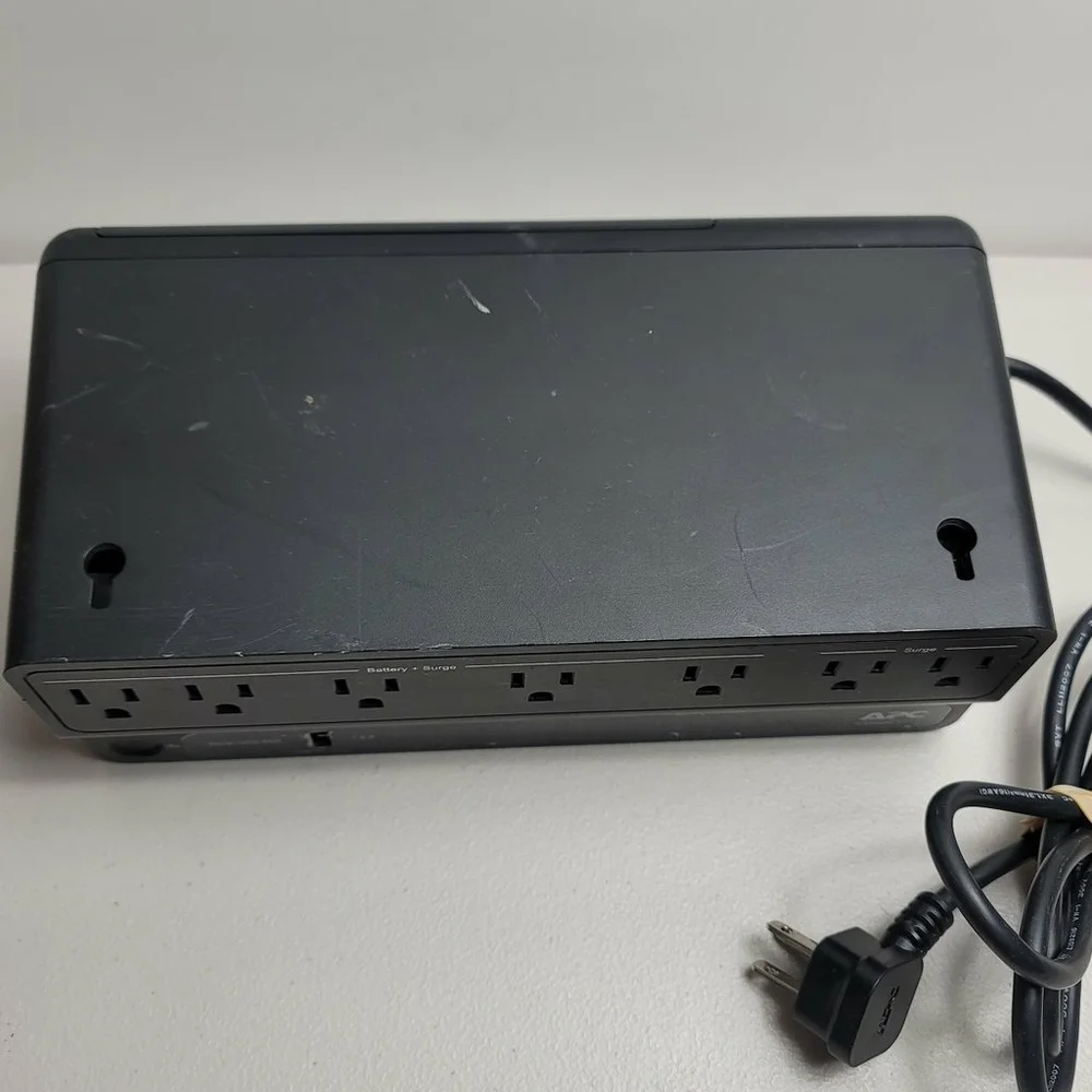 APC BE670M1 675VA 360W 7 Outlet BackUPS Uninterruptible Power Supply UPS Battery - Picture 3 of 6